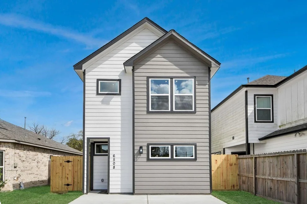 Unit for sale at 6521 Tuskegee Street, Houston, TX 77091