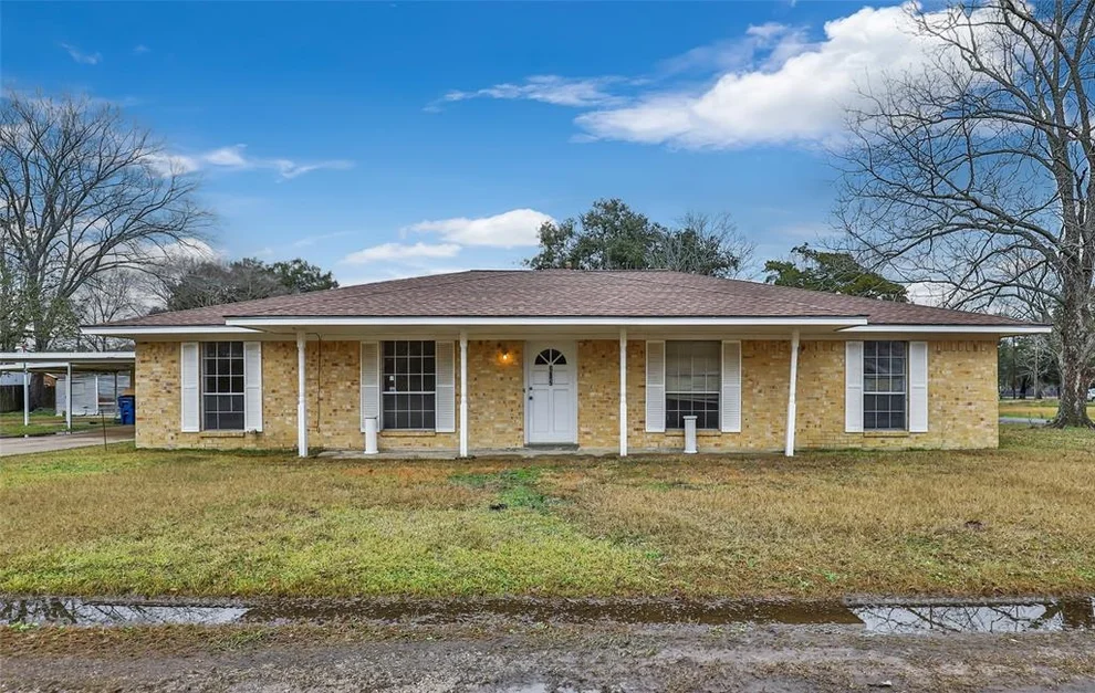 Unit for sale at 202 Dogwood Street, Daisetta, TX 77533