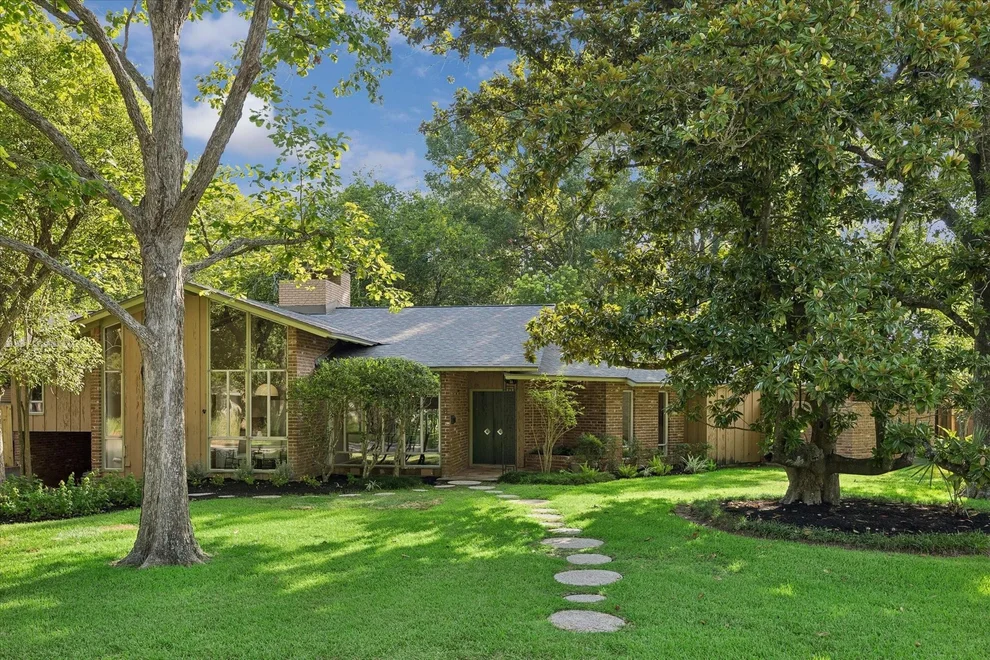 Unit for sale at 1119 Green Valley Drive, Spring Valley Village, TX 77055