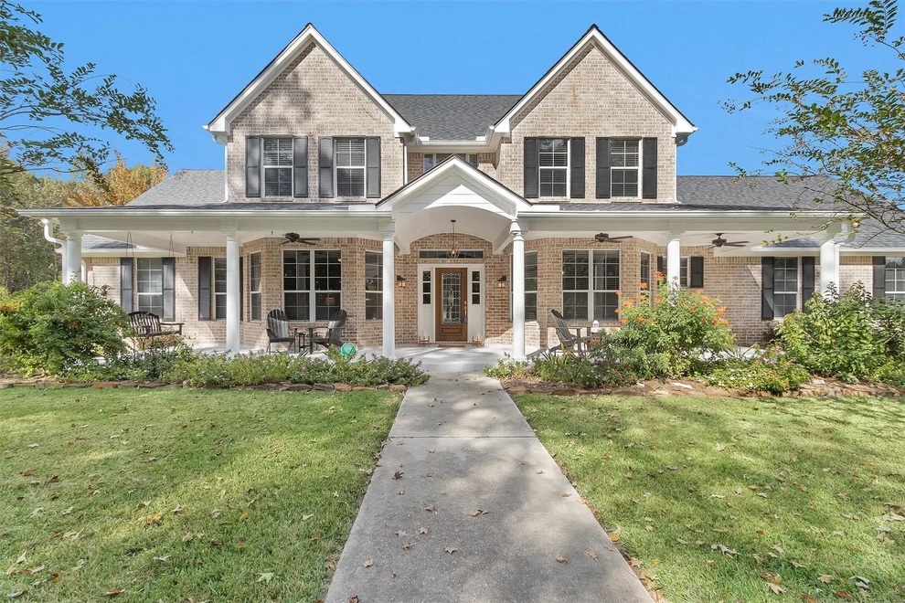 Unit for sale at 8436 Kings View Court, Montgomery, TX 77316
