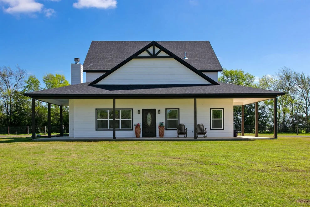 Unit for sale at 10477 Acacia Lane, Hearne, TX 77859