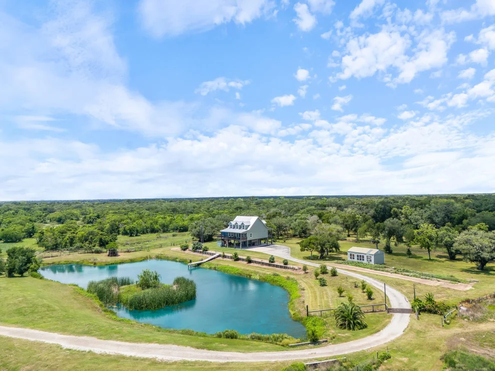 Unit for sale at 1851 County Road 297, Sargent, TX 77414