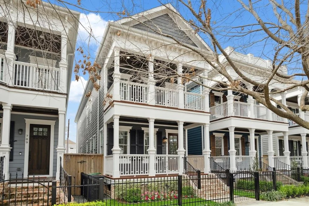Unit for sale at 711 Tulane Street, Houston, TX 77007