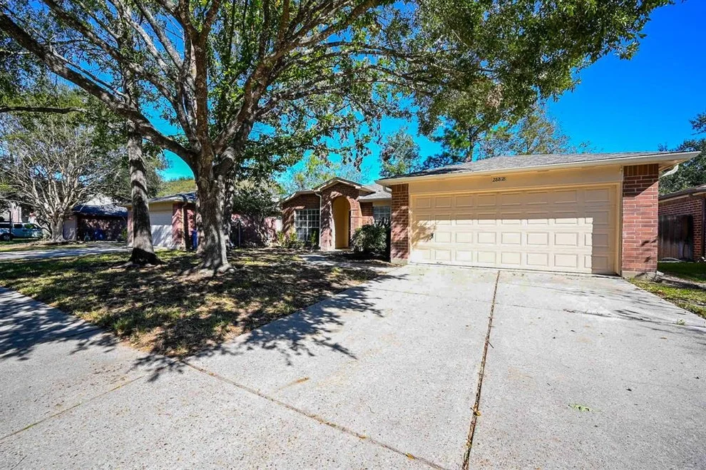 Unit for sale at 28818 Sedgefield St, Spring, TX 77386