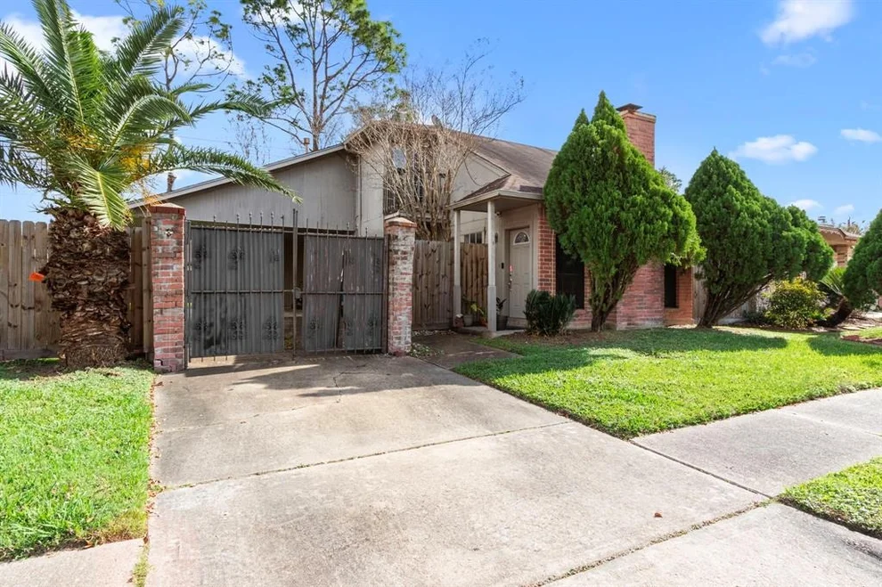 Unit for sale at 12215 Ripple Glen Drive, Houston, TX 77071