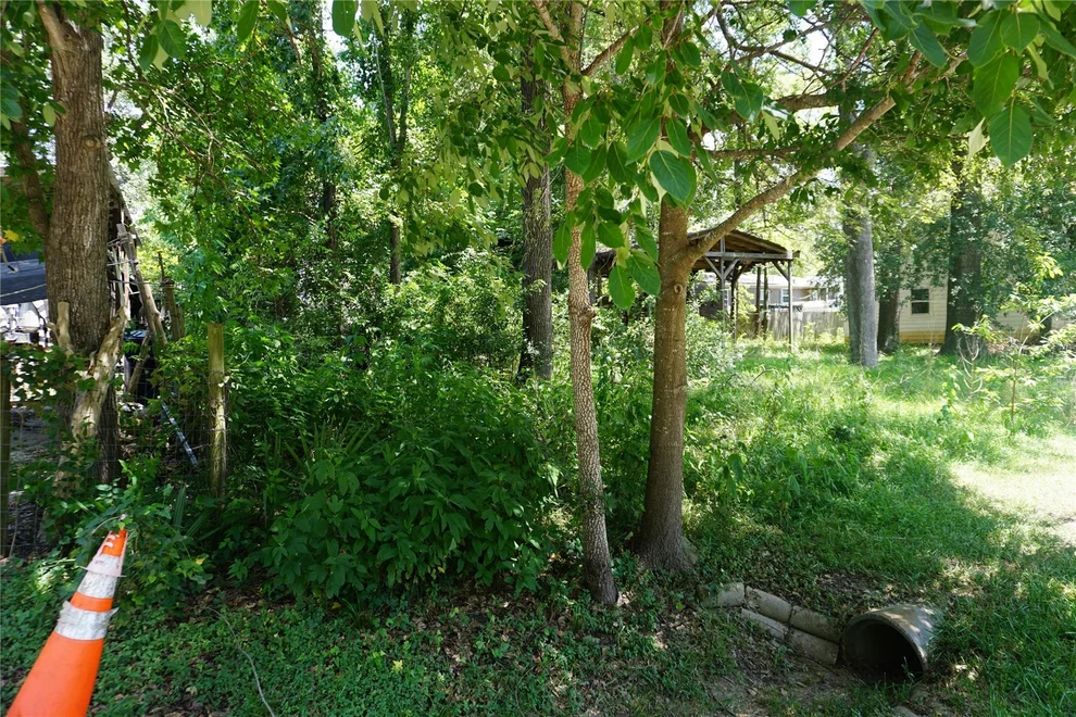 Unit for sale at 11397 Underwood Street, Willis, TX 77318
