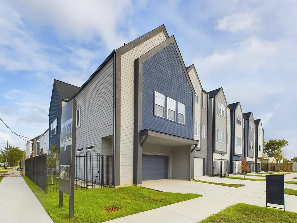 Unit for sale at 4333 Arlington Street, Houston, TX 77022