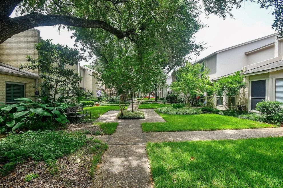 Unit for sale at 5214 Palmetto Street, Bellaire, TX 77401