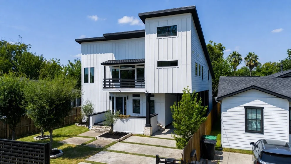Unit for sale at 4041 Castor Street, Houston, TX 77022