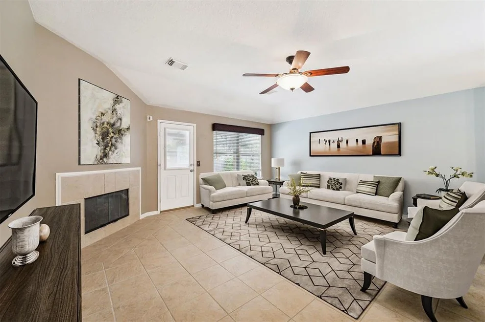 Unit for sale at 4731 Pin Oak Creek Lane, Kingwood, TX 77345