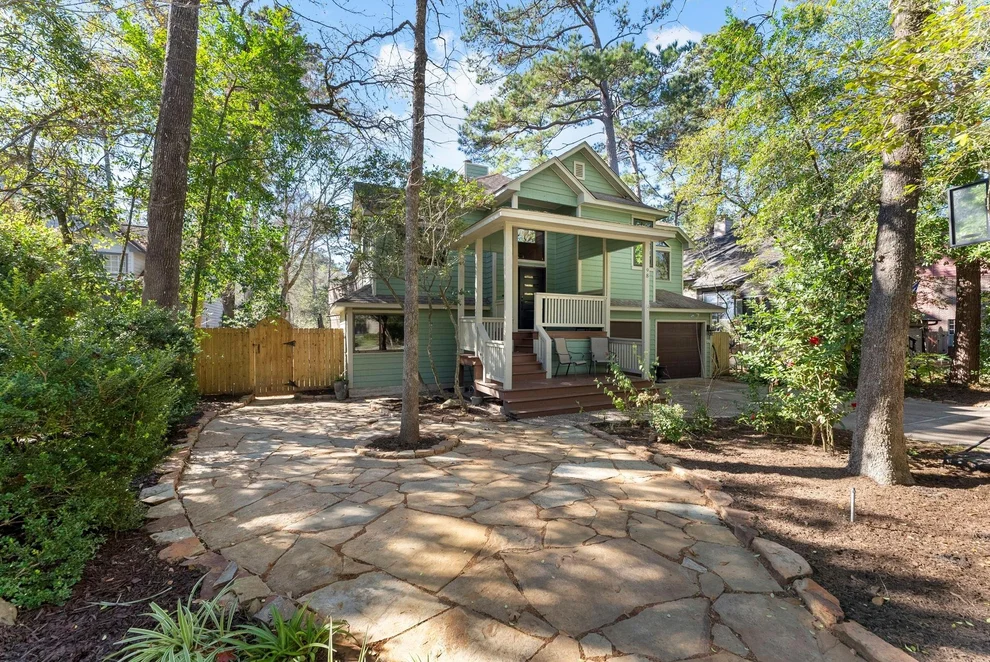 Unit for sale at 98 S Wilde Yaupon Court, The Woodlands, TX 77381