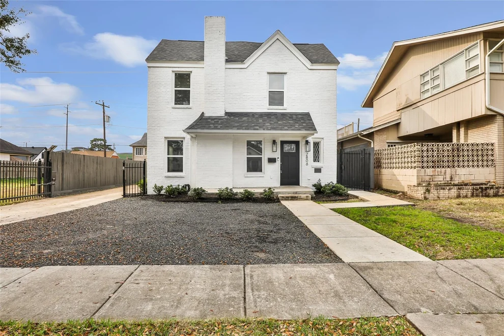 Unit for sale at 2806 Rosewood Street, Houston, TX 77004