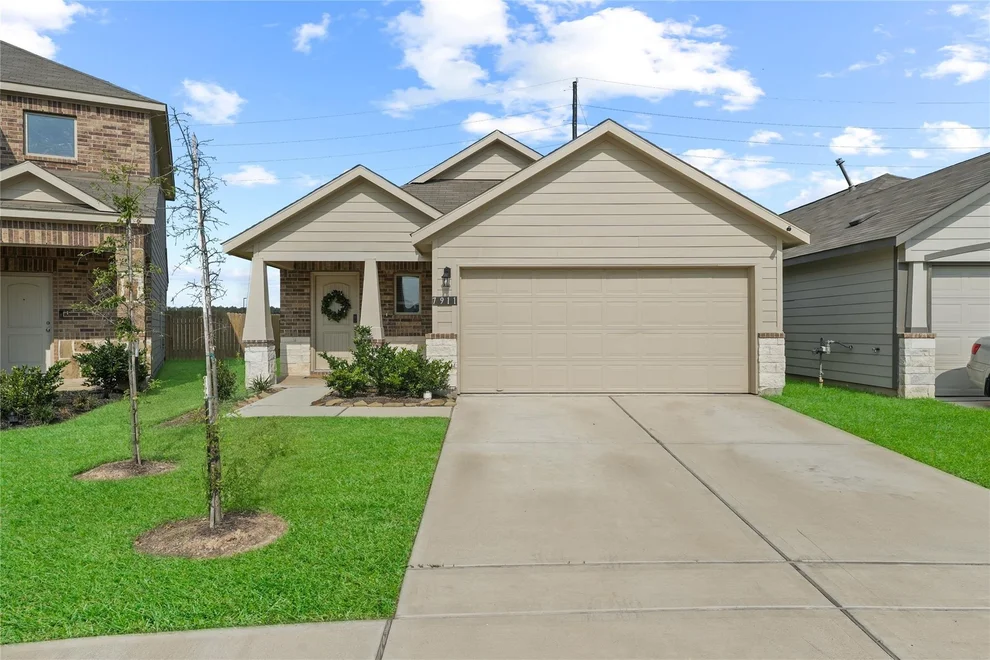 Unit for sale at 7911 Tuscan Cypress Drive, Cypress, TX 77433