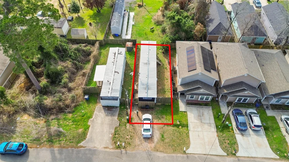 Unit for sale at 16905 Glenheath, Montgomery, TX 77316