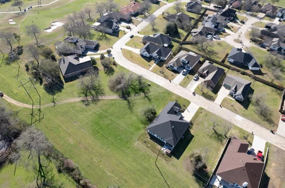 Unit for sale at 84 Bermuda Cir, Montgomery, TX 77356