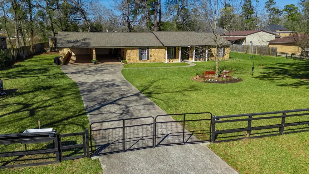 Unit for sale at 1711 Woodhue Drive, Spring, TX 77386