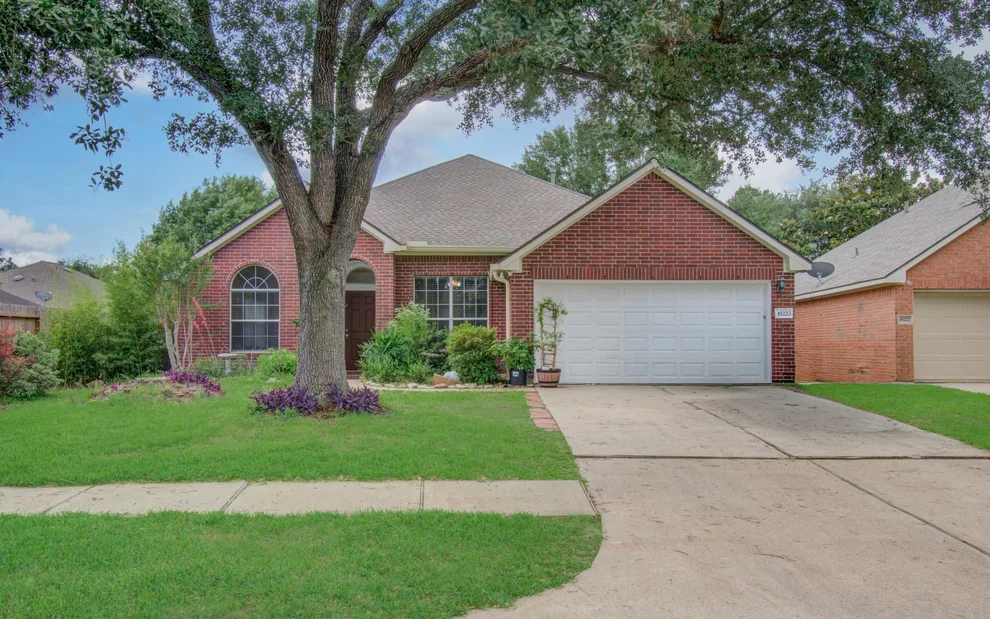 Unit for sale at 18223 Heathridge Lane, Cypress, TX 77433