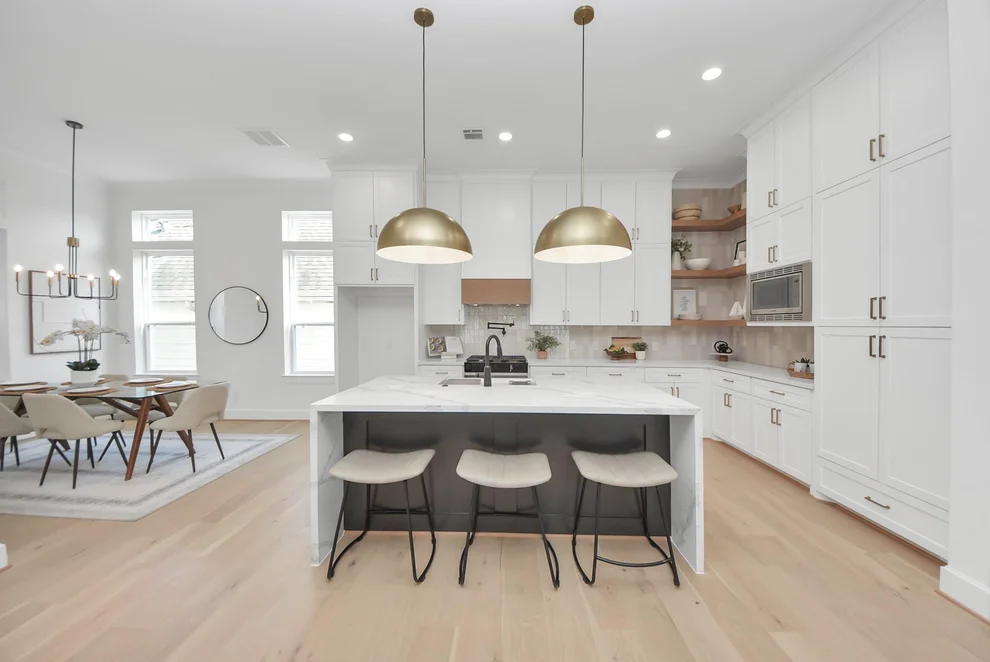 Unit for sale at 925 Fisher Street, Houston, TX 77018