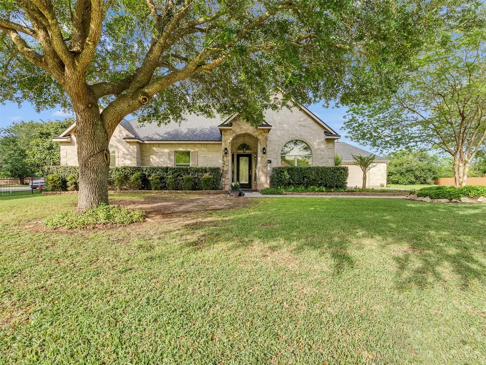 Unit for sale at 2605 Trippodo Street, Dickinson, TX 77539