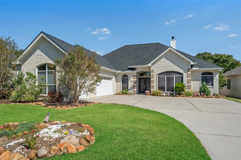 Unit for sale at 47 Cloverdale Court, Montgomery, TX 77356