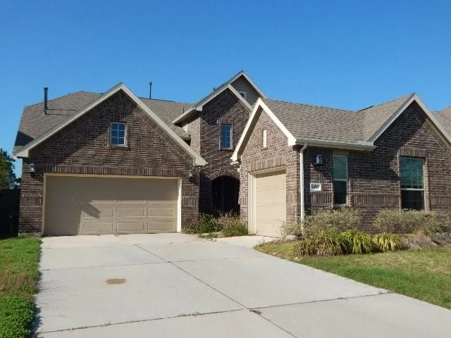 Unit for sale at 9419 Thornbluff Creek Court, Houston, TX 77365