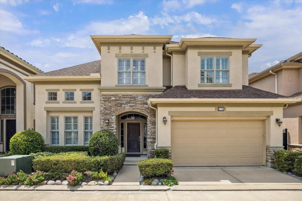 Unit for sale at 2710 Stuart Manor, Houston, TX 77082