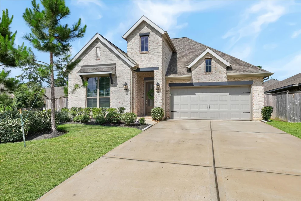 Unit for sale at 452 Texoma Plains Drive, Conroe, TX 77384