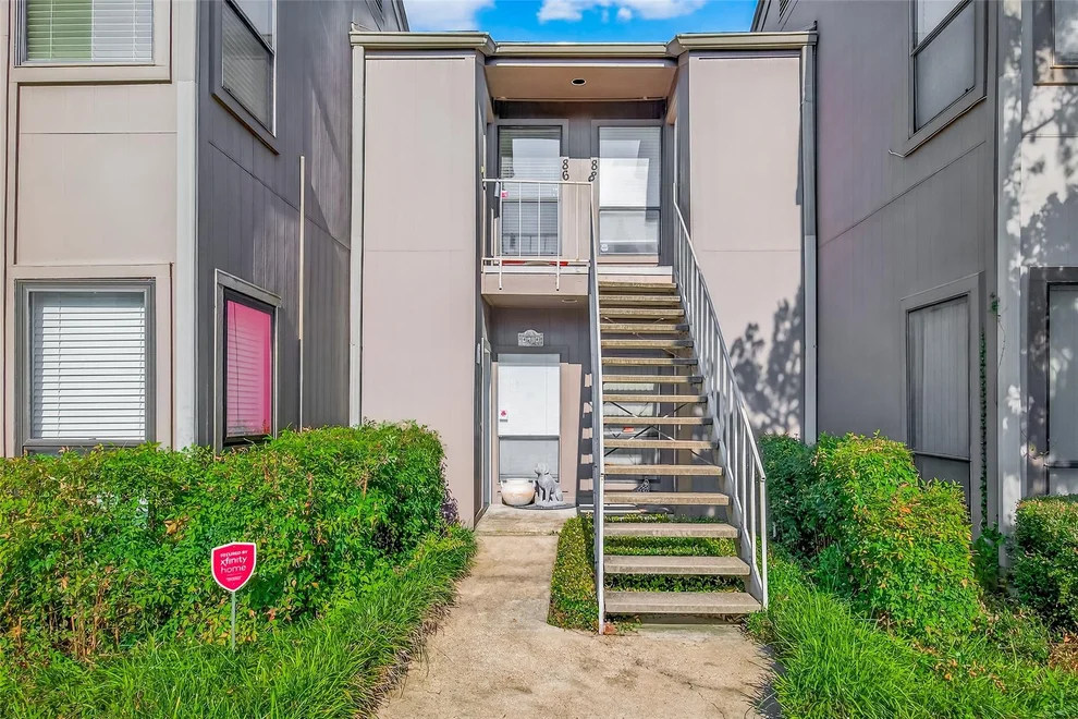 Unit for sale at 1201 Bering Drive, Houston, TX 77057