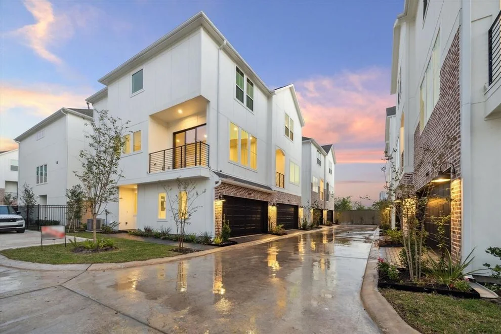 Unit for sale at 3037 Hicks Street, Houston, TX 77007