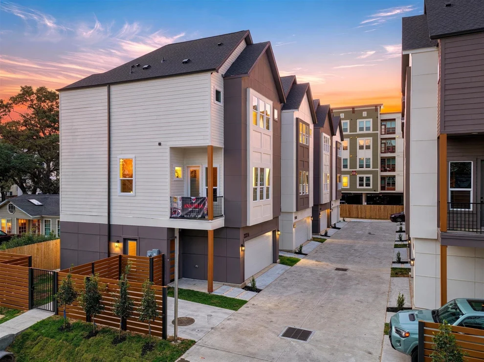 Unit for sale at 2221 Marnel Road, Houston, TX 77055