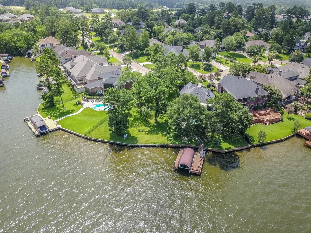 Unit for sale at 6045 Longmire Trail, Conroe, TX 77304