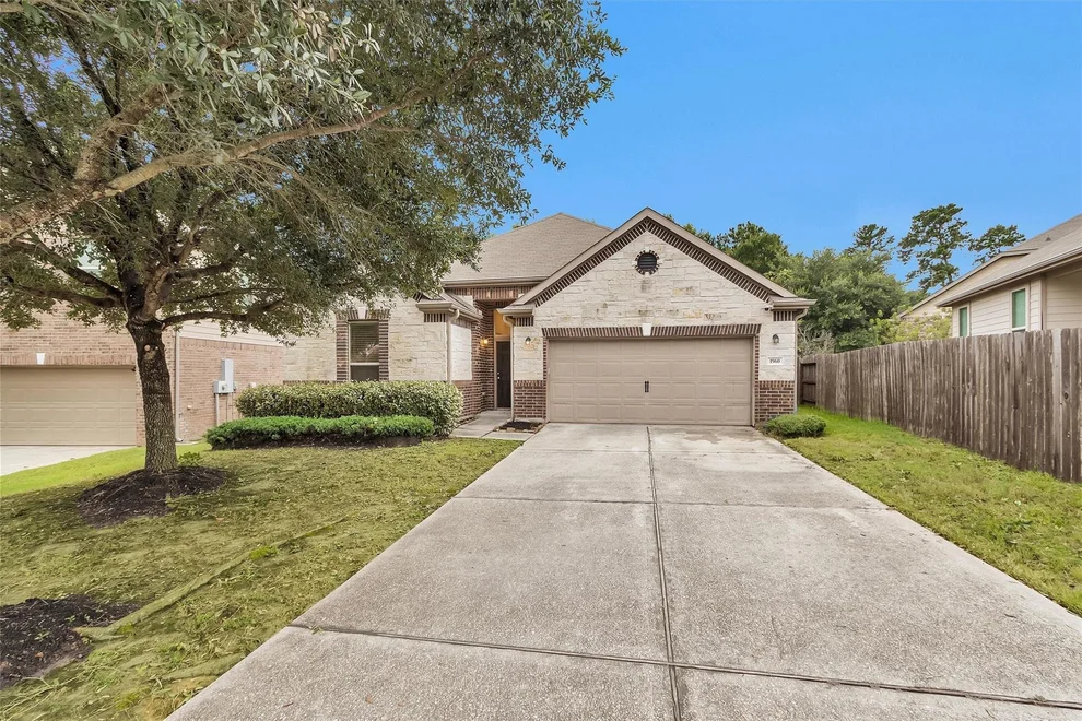 Unit for sale at 1960 Elkington Circle, Conroe, TX 77304