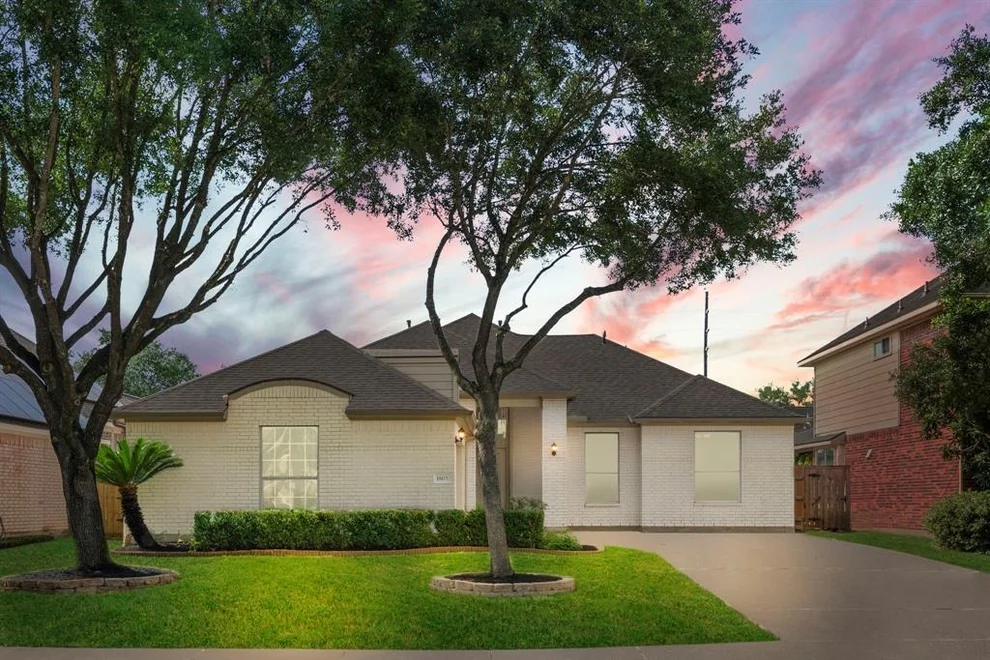 Unit for sale at 1803 Mustang Crossing, Missouri City, TX 77459