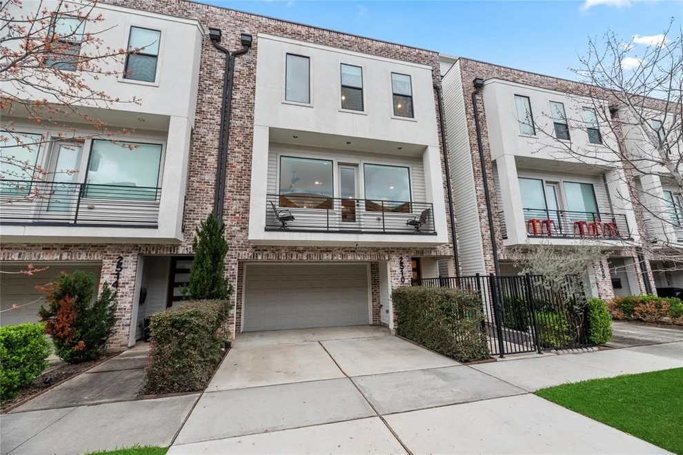 Unit for sale at 2510 Lamar Street, Houston, TX 77003