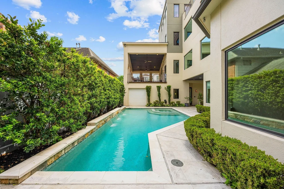Unit for sale at 1942 W Clay Street, Houston, TX 77019