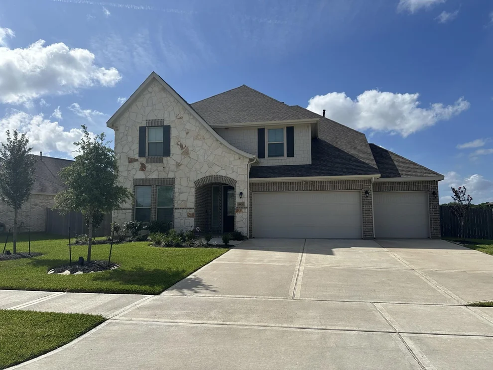 Unit for sale at 5902 Wayne Way, Rosenberg, TX 77471