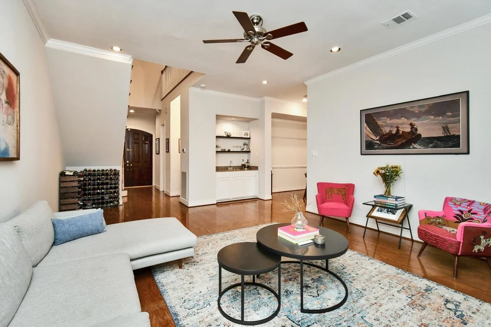 Unit for sale at 2820 Bering Drive, Houston, TX 77057