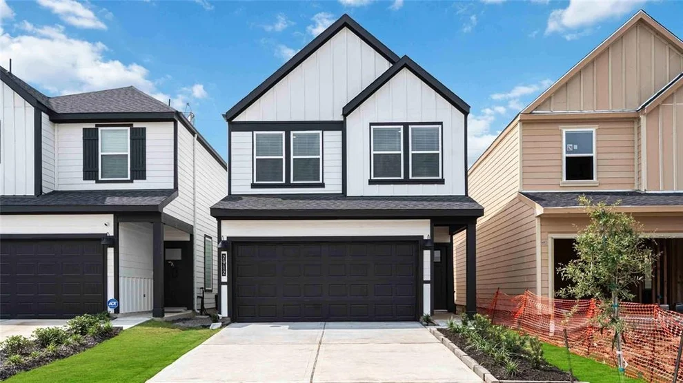 Unit for sale at 2907 Crown Gate Drive, Houston, TX 77047