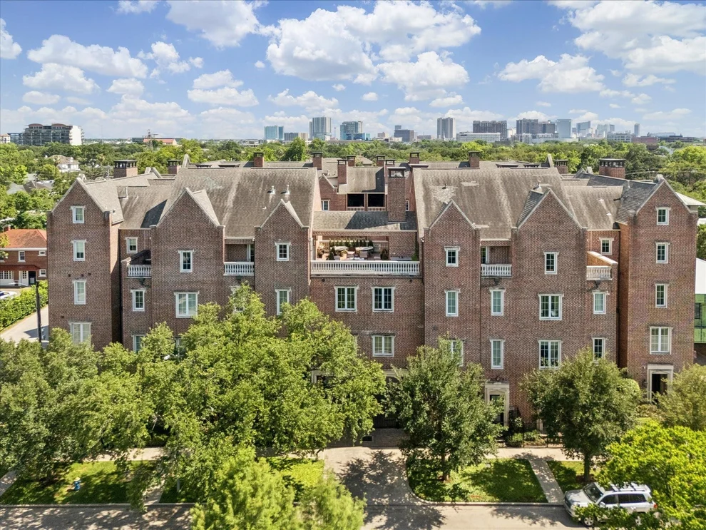 Unit for sale at 415 Lovett Boulevard, Houston, TX 77006