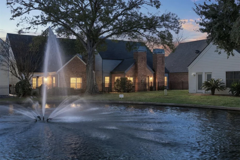 Unit for sale at 7671 Ameswood Road, Houston, TX 77095