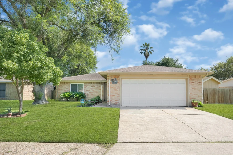 Unit for sale at 14927 Sheffield Terrace, Channelview, TX 77530