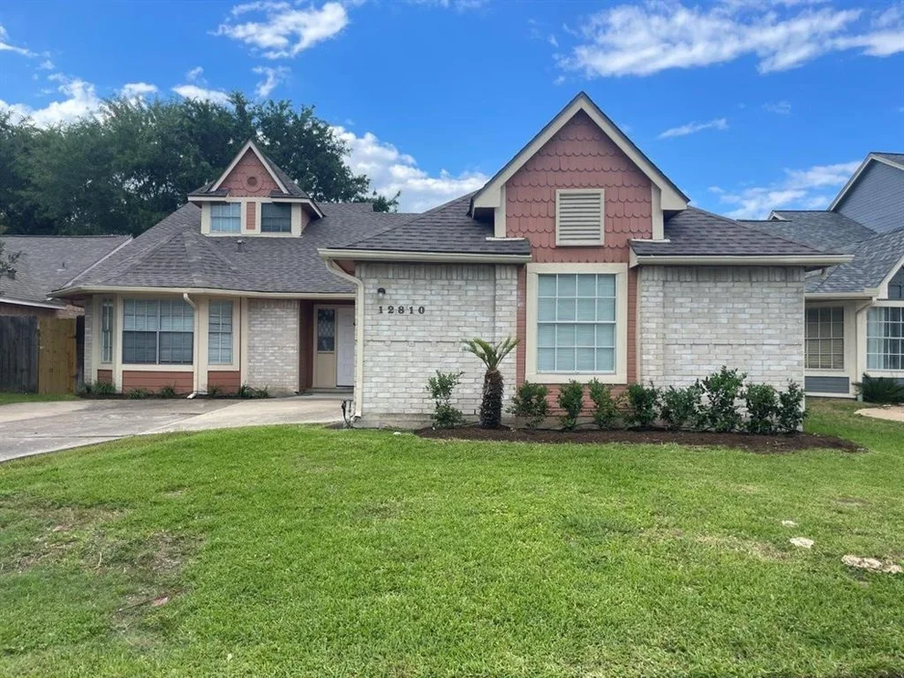 Unit for sale at 12810 Ashford Knoll Drive, Houston, TX 77082