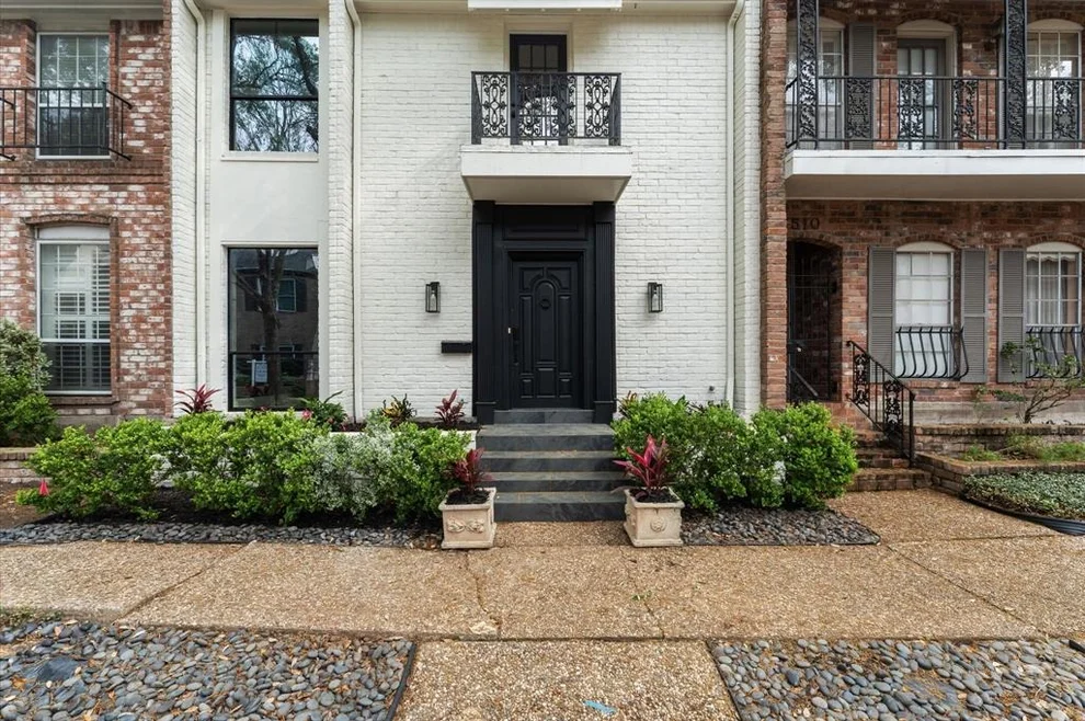 Unit for sale at 7512 Olympia Drive, Houston, TX 77063
