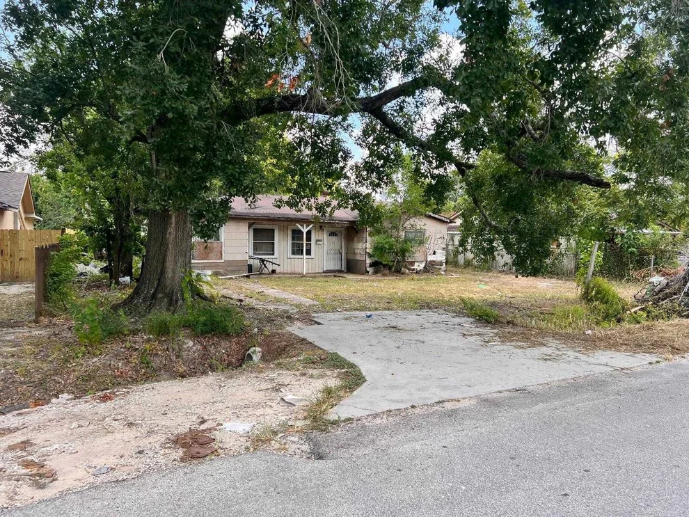 Unit for sale at 59 E Sunnyside Street, Houston, TX 77076