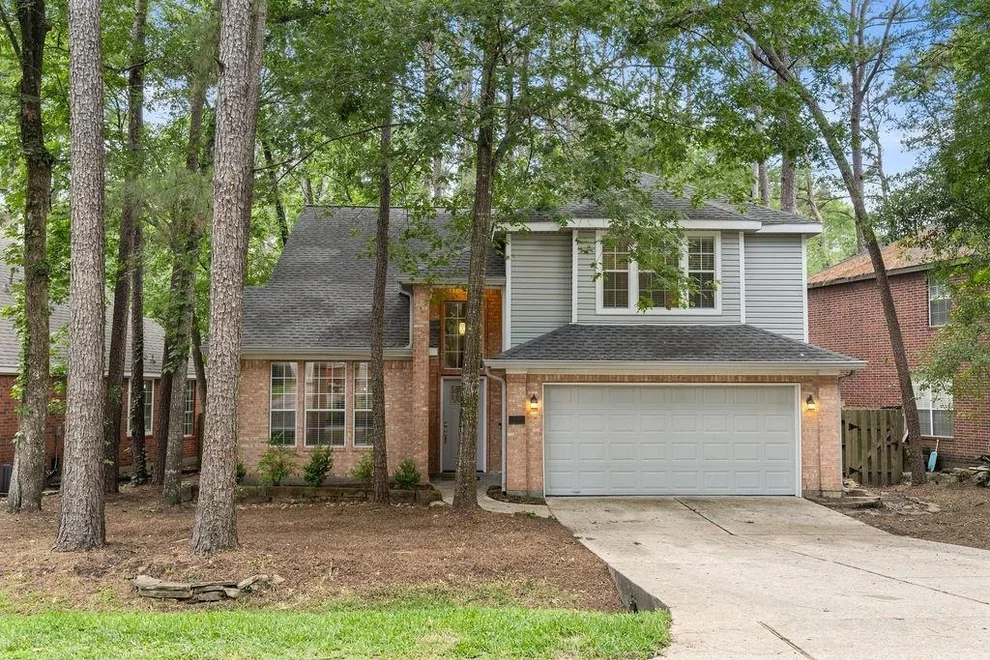 Unit for sale at 39 W Tallowberry Drive, The Woodlands, TX 77381