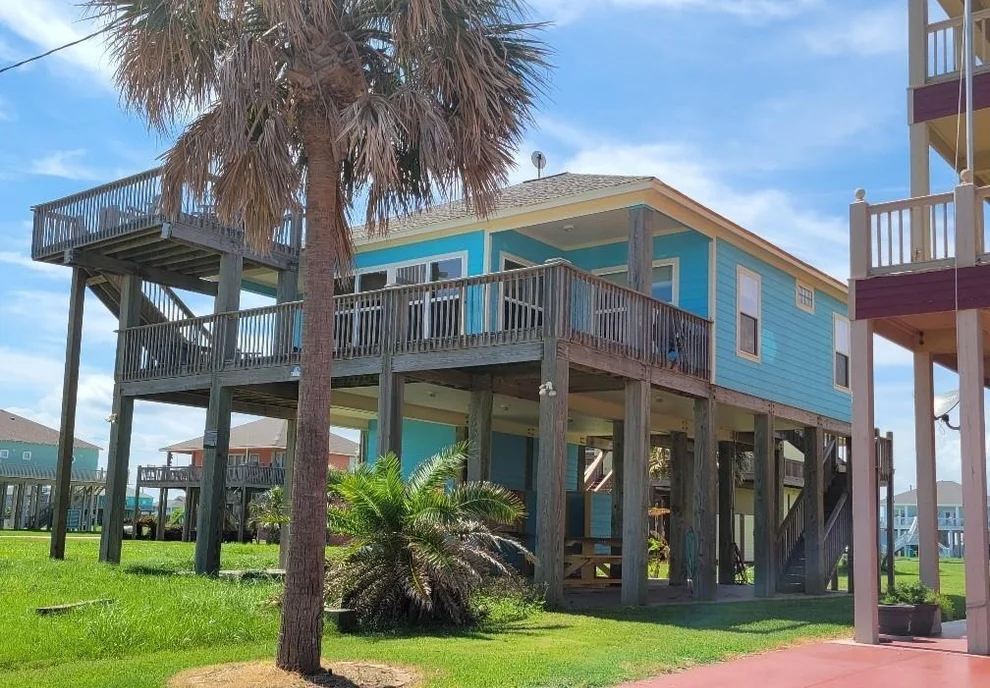 Unit for sale at 2917 Tropicana Court, Crystal Beach, TX 77650