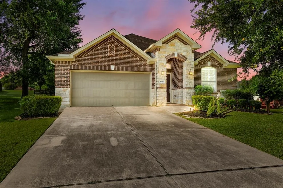 Unit for sale at 1079 Lake View Drive, Montgomery, TX 77356