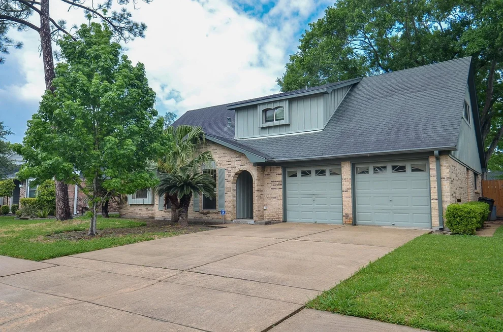 Unit for sale at 12322 Wedgehill Lane, Houston, TX 77077
