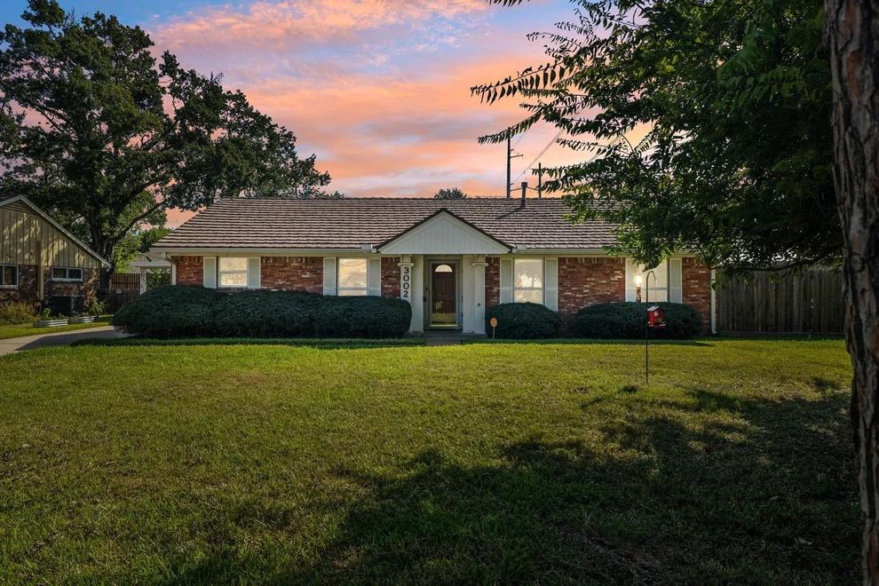Unit for sale at 3002 Larknolls Lane, Houston, TX 77092