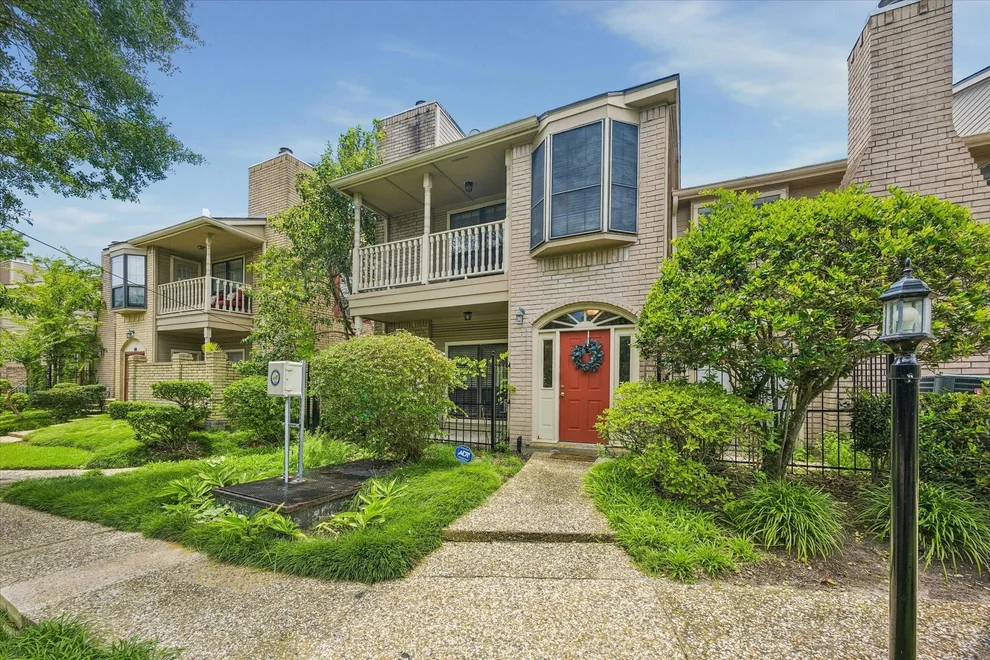 Unit for sale at 7350 Kirby Drive, Houston, TX 77030